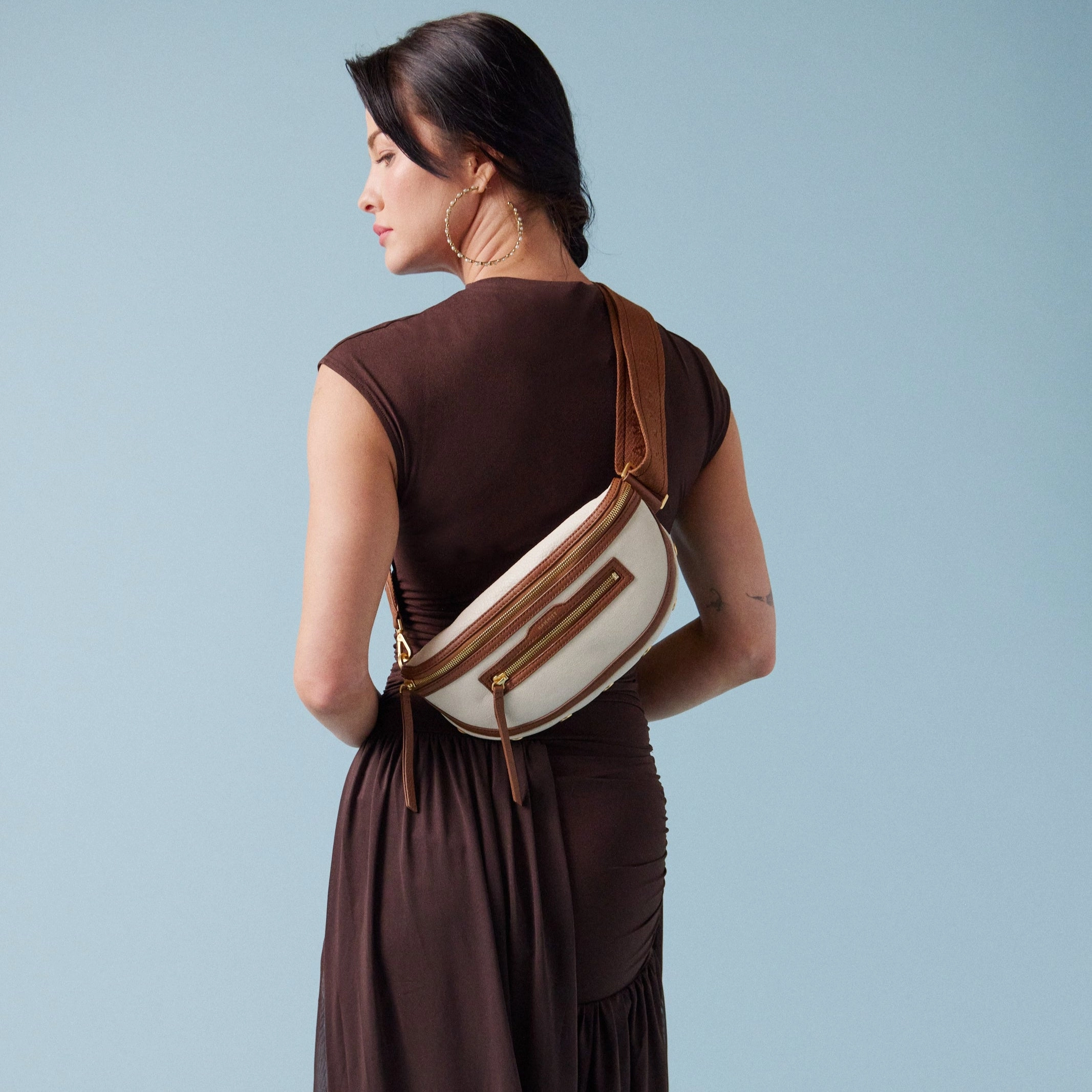 Charles Crossbody | Courtyard Cream/Brushed Gold | Med