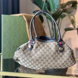 GUCCI GG Supreme Sherry Line Match Ball Shoulder Bag