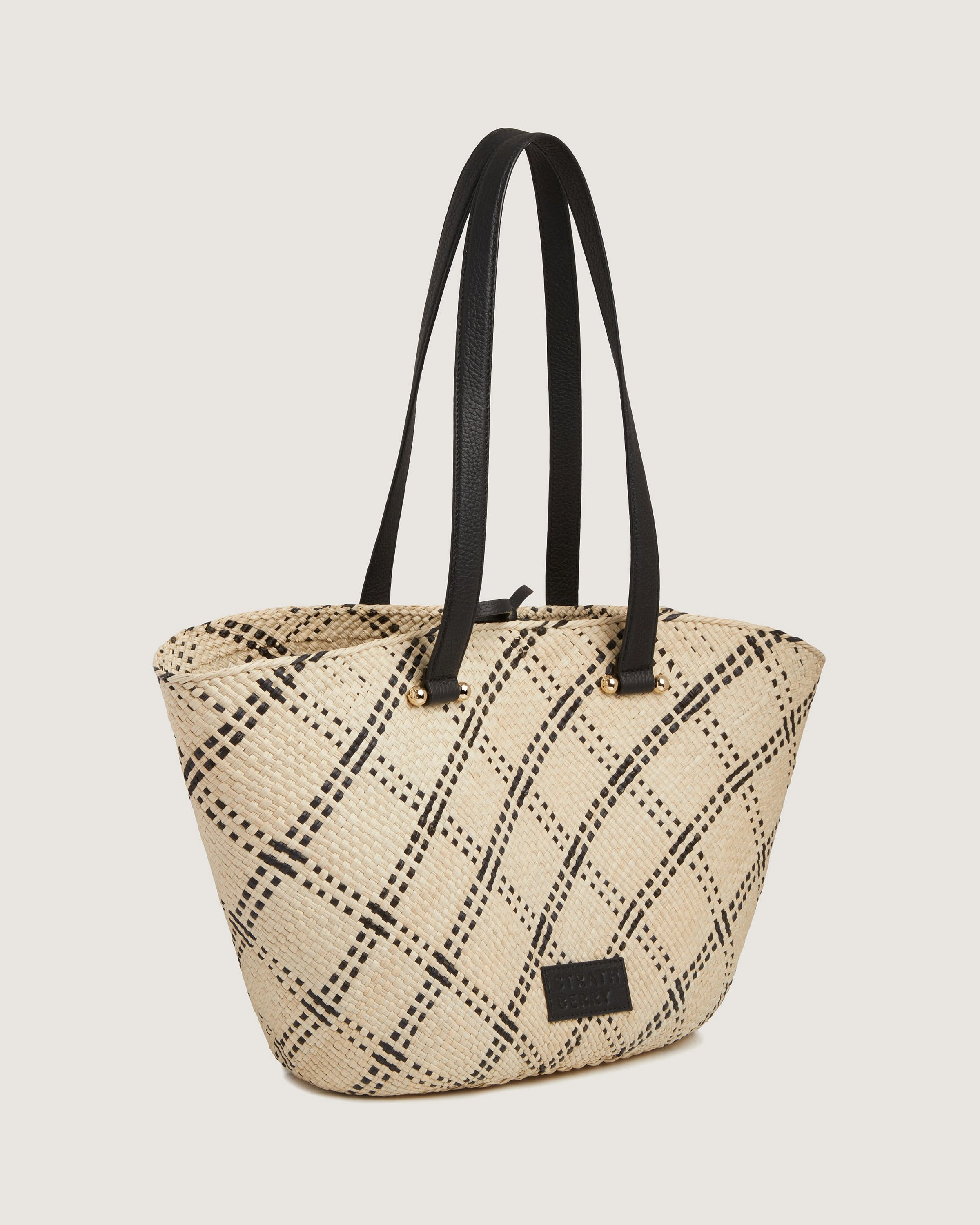 Medium Palm Basket - Natural Iraca Palm/Black