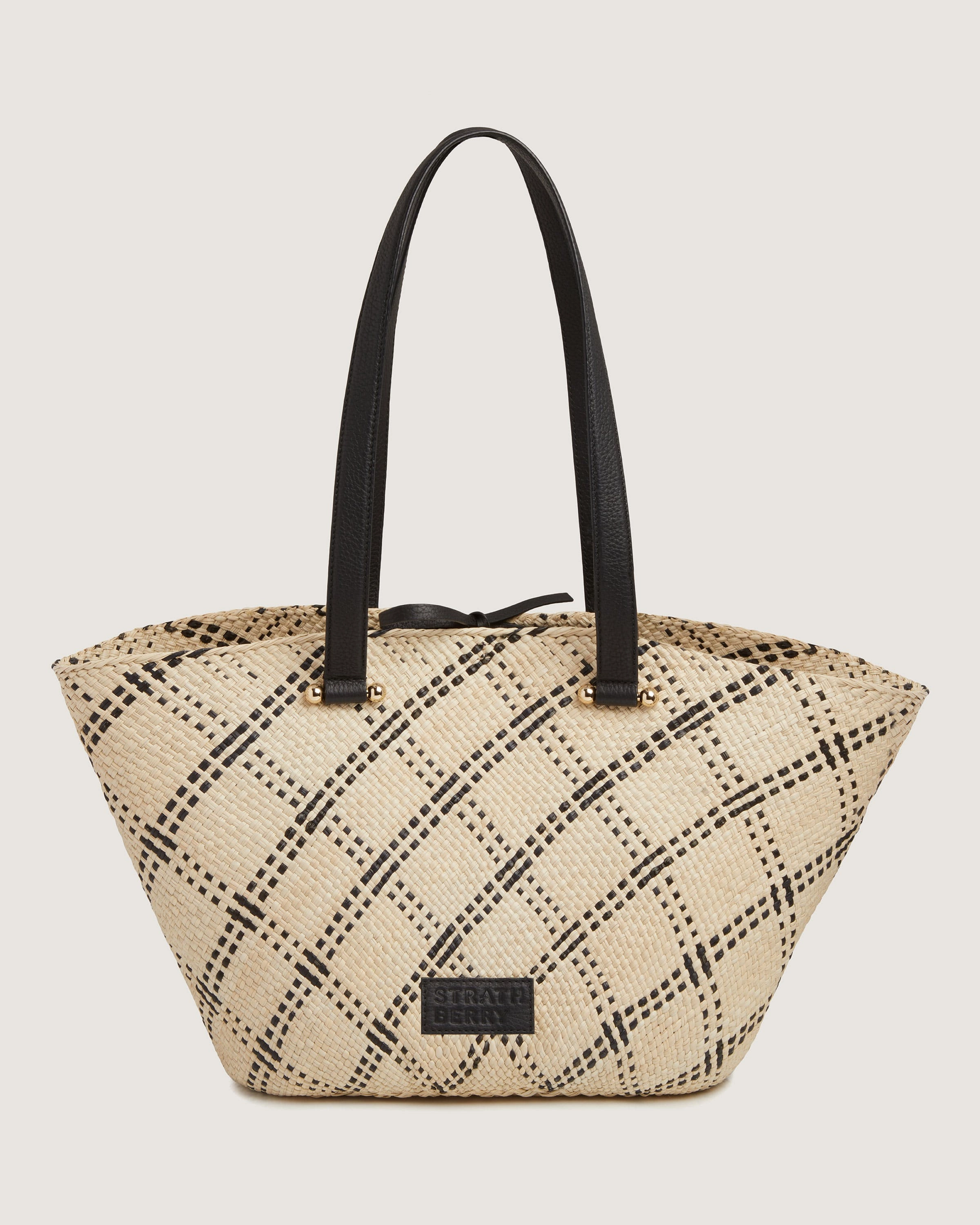 Medium Palm Basket - Natural Iraca Palm/Black
