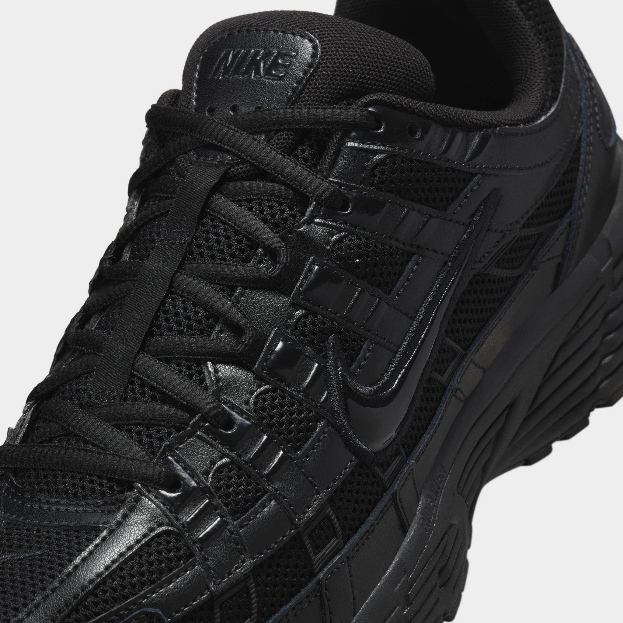 Nike P-6000 Black / Black