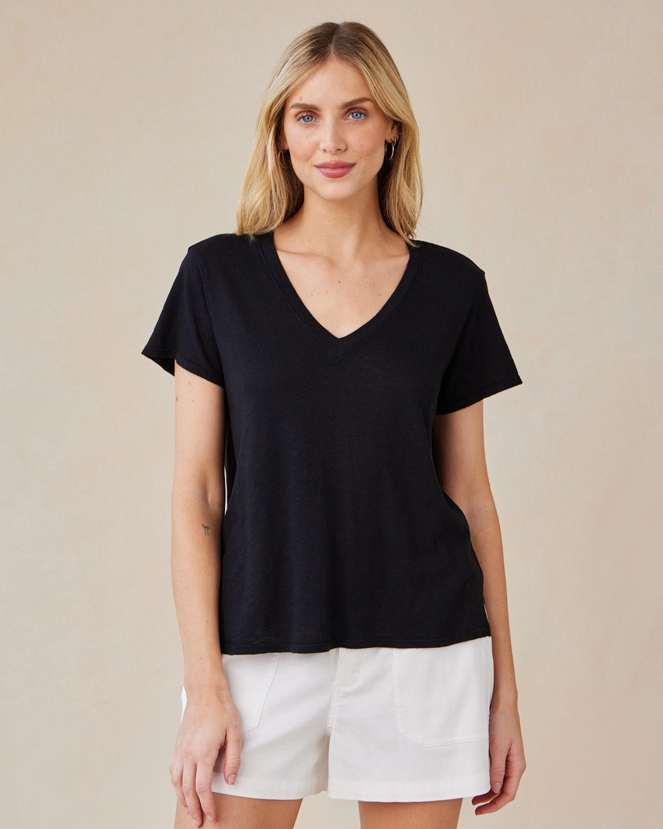 Side Slit V-Neck Tee - Black