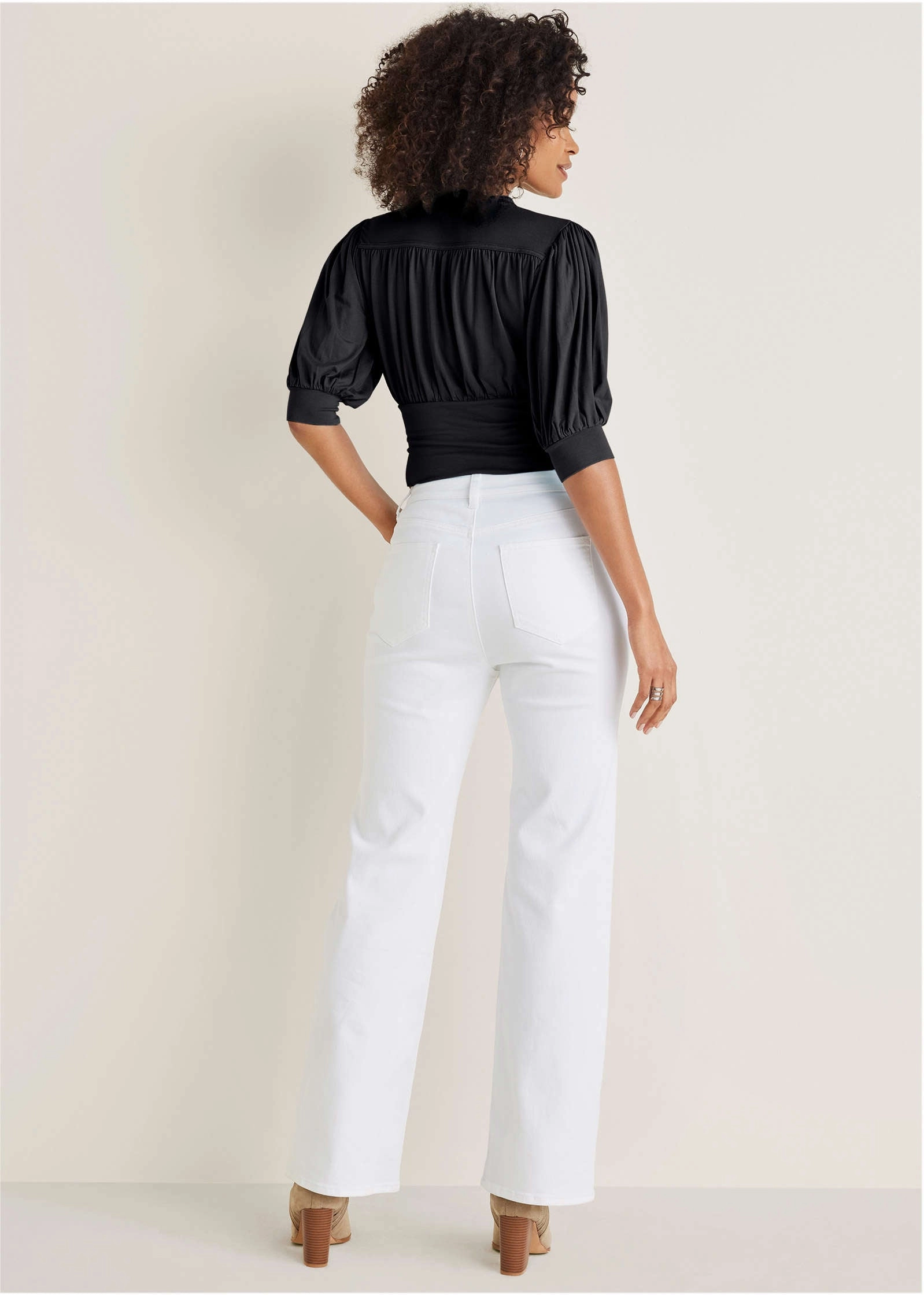 V-Neck Puff Sleeve Top - Black