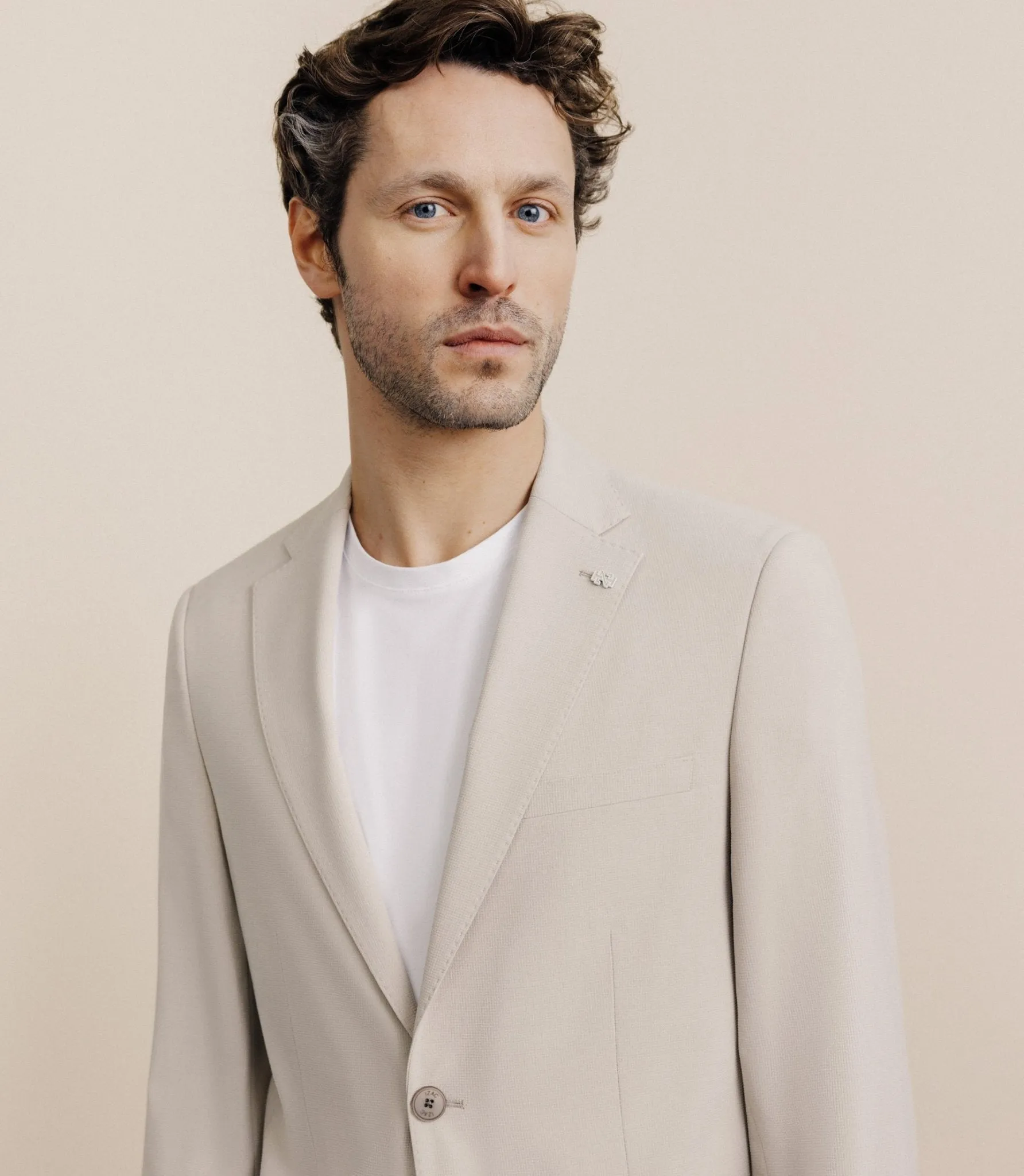 Veste en tissu armuré mastic